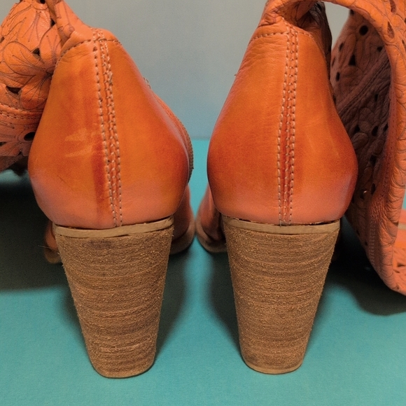 Knee-high Boots, genuine leather, Orange, laser cut, from Montenegro, 40 or 9.5 - Picture 8 of 12